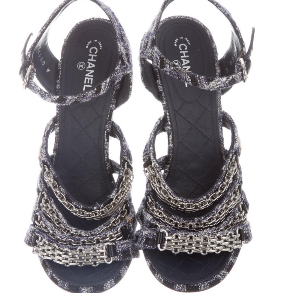 Chanel Navy & White Pattern Interlocking Cc Logo … - image 2